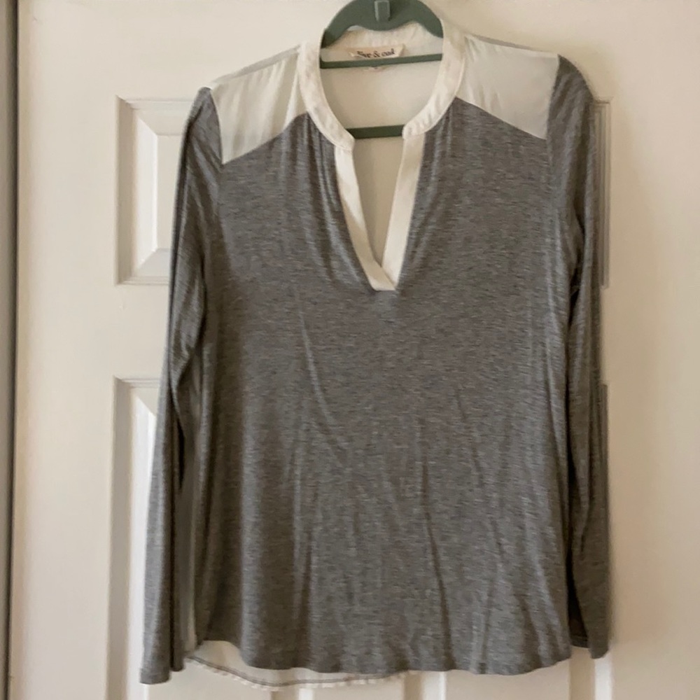 Jersey front shear back blouse